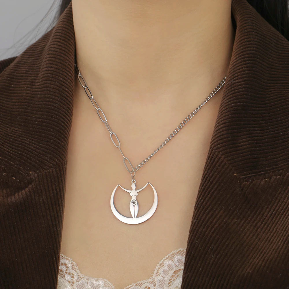 Dawapara Fertility Spiral Moon Goddess Necklace Feminine Energy Crescent Moon Wiccan Magic Amulet Stainless Steel Jewelry